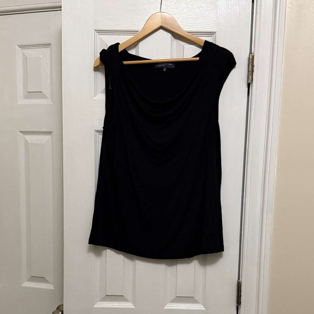 Jones New York Black Sleeveless Blouse
